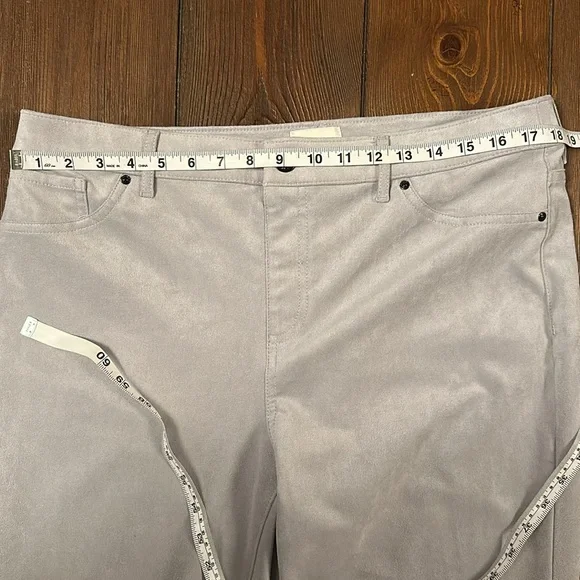 Chicos Women’s Stone Grey Faux Suede Pull On Pants - Picture 5 of 11